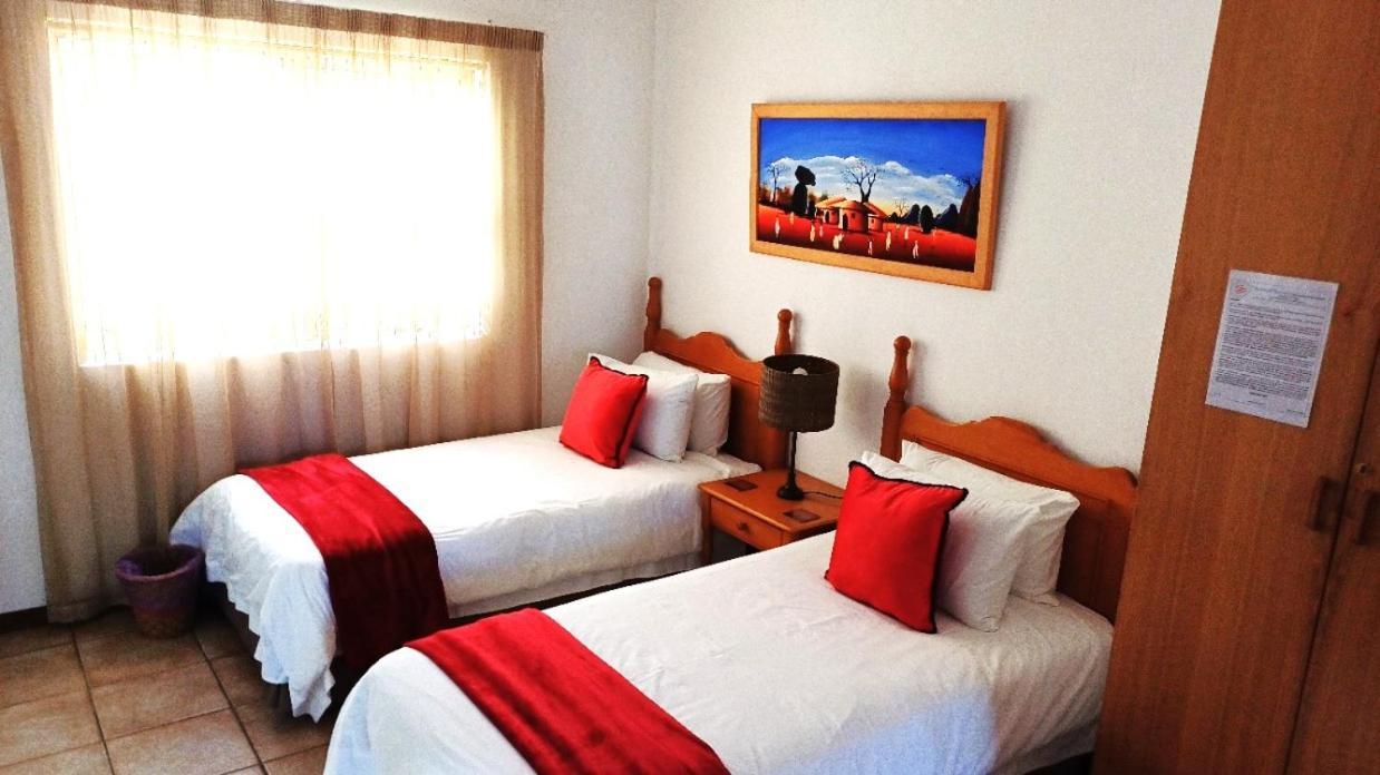 Kleinmond Panorama Holidays Exterior foto